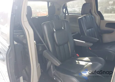 2012 Chrysler Town & Country Touring z USA, uszkodzony, nr VIN 2C4RC1BG5CR330547